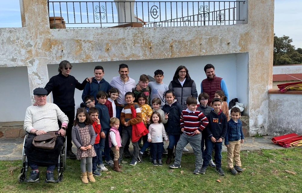 Sergio Serrano abrió la ganadería de Alicia Chico a los niños